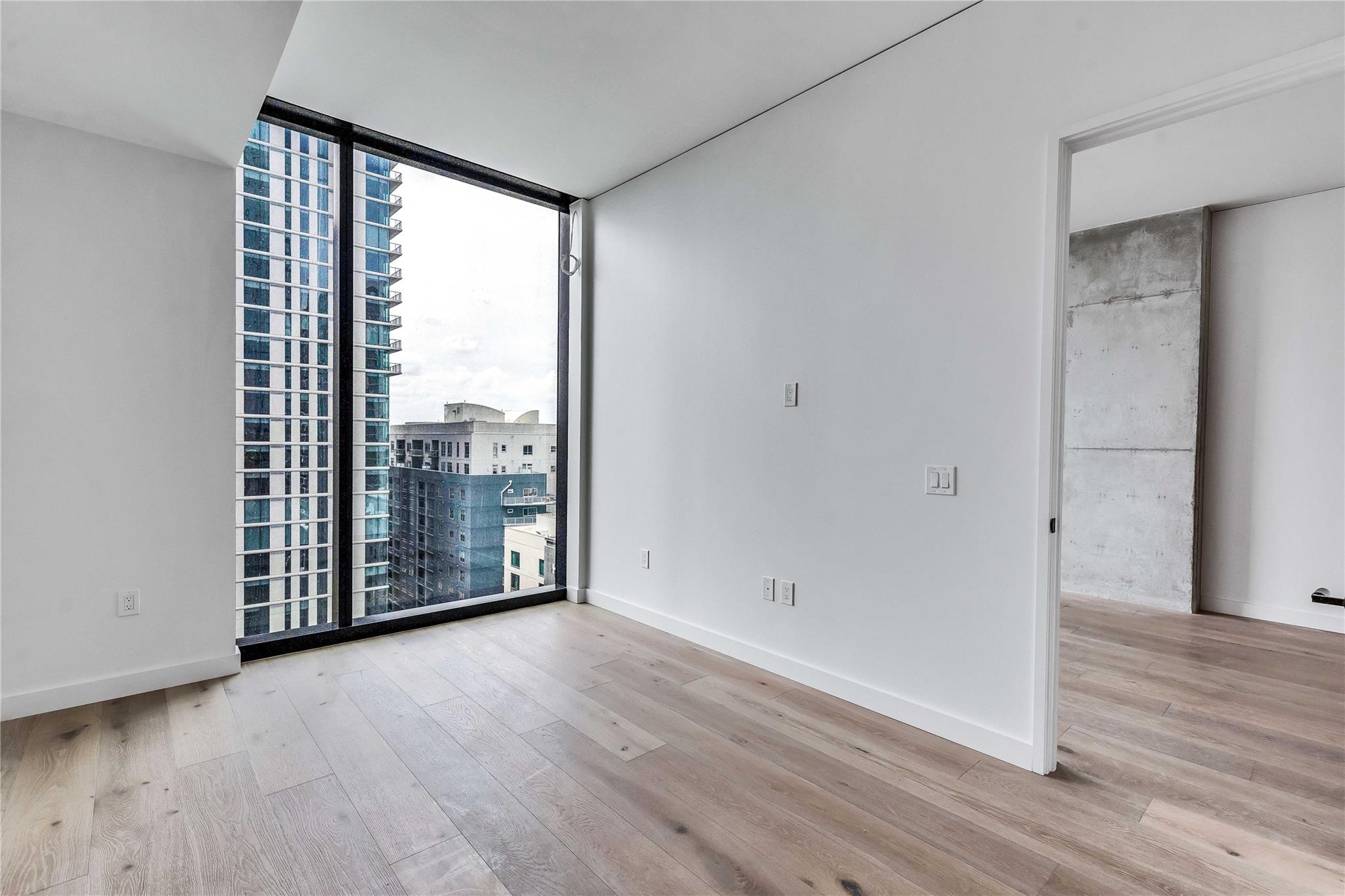 610 Davis St # 2003, Austin, TX 78701