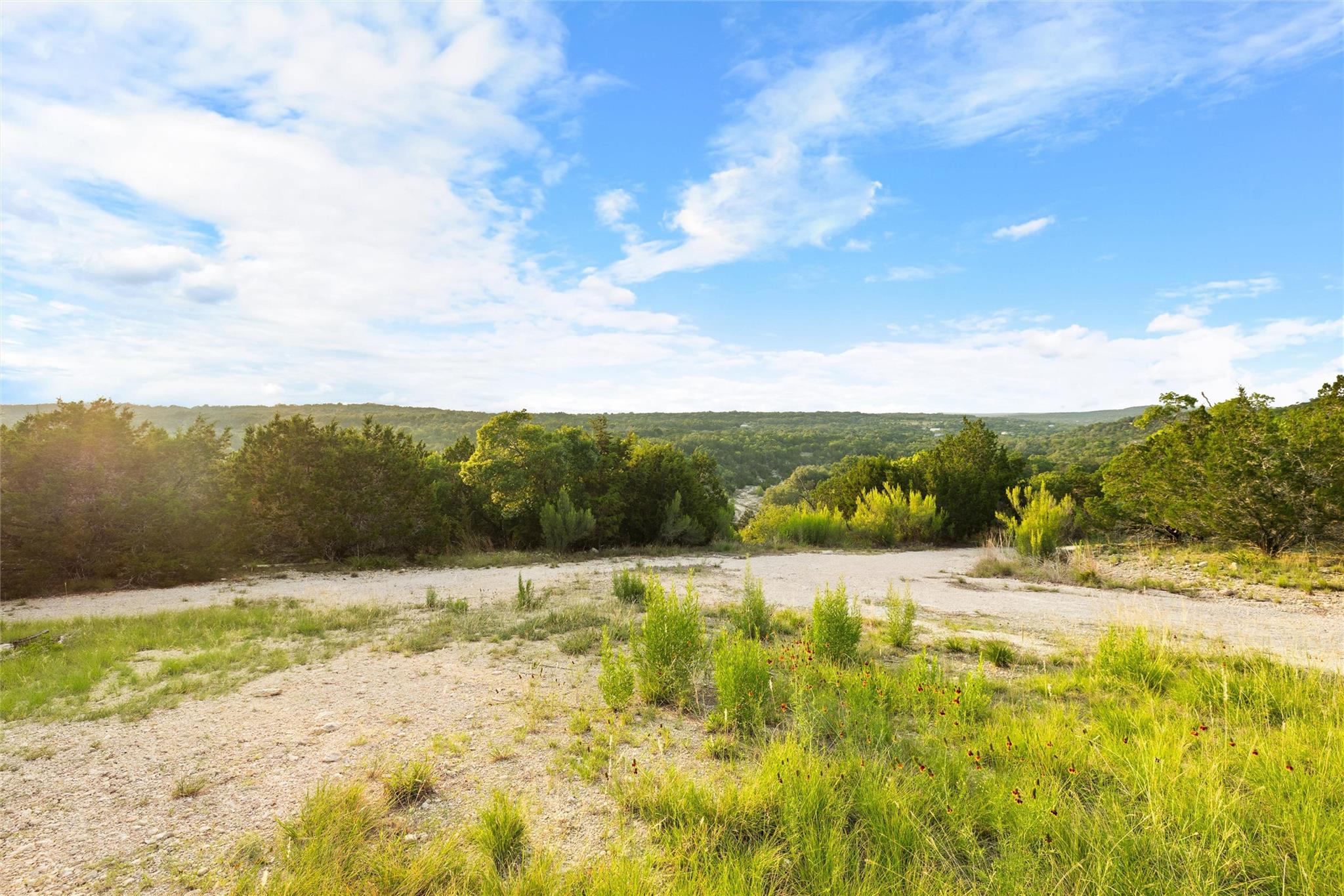 900 Lost Valley Rd, Dripping Springs, TX 78620