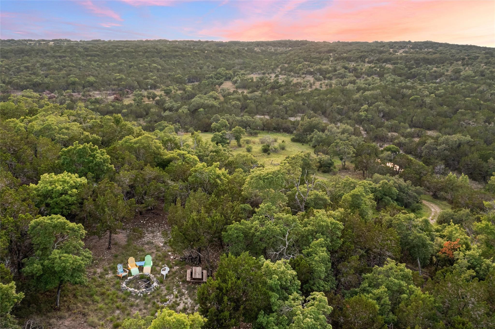 900 Lost Valley Rd, Dripping Springs, TX 78620