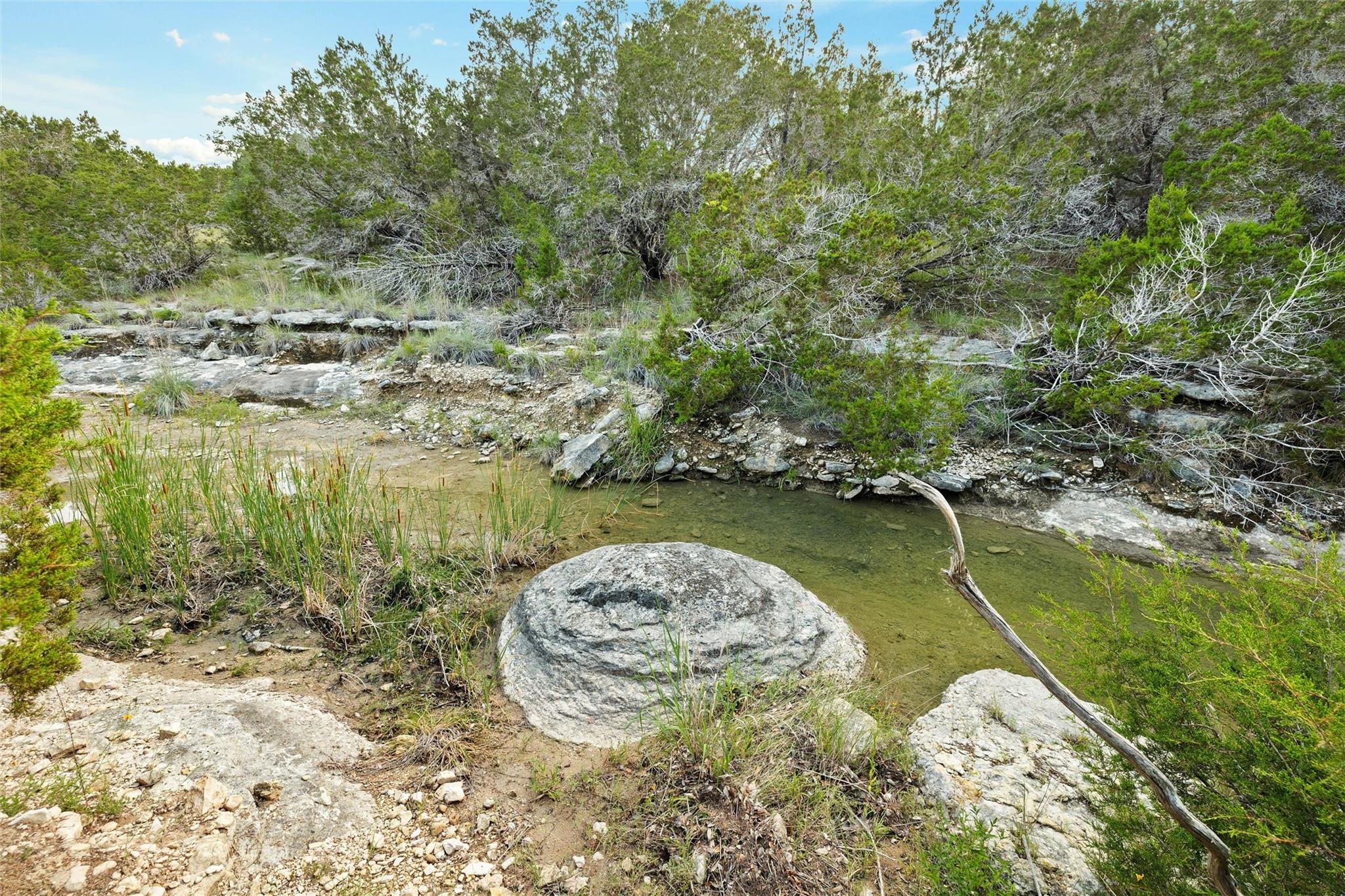 900 Lost Valley Rd, Dripping Springs, TX 78620