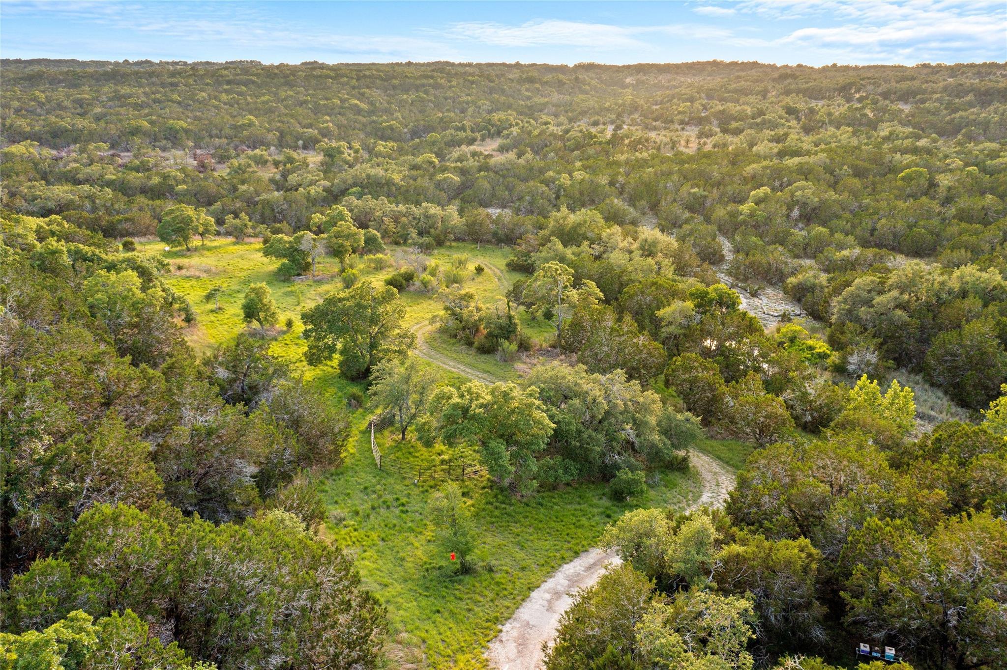 900 Lost Valley Rd, Dripping Springs, TX 78620