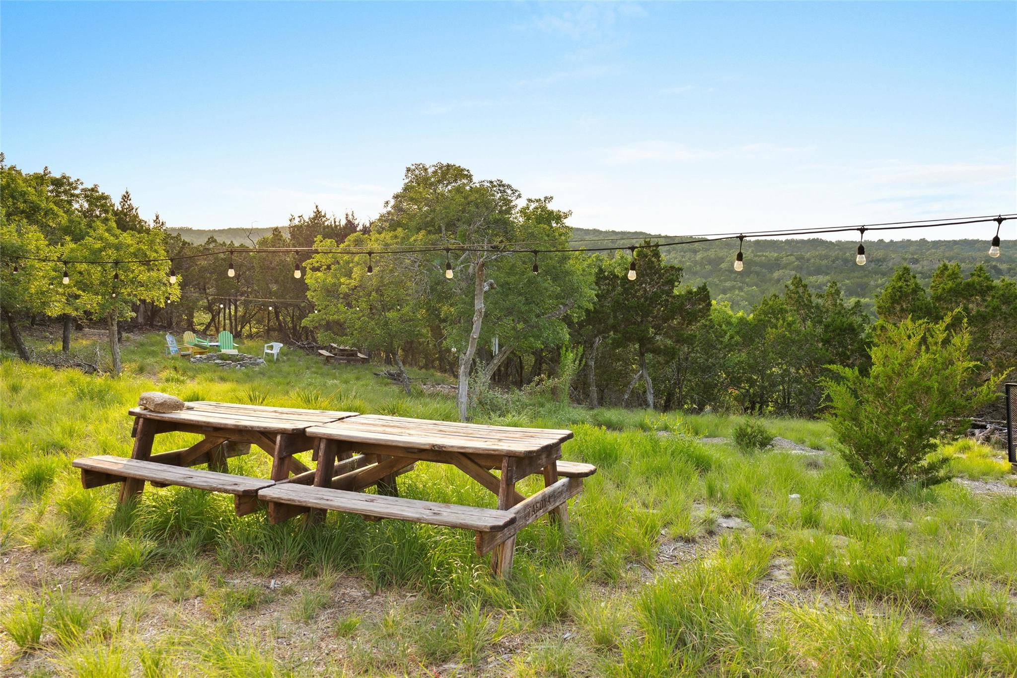 900 Lost Valley Rd, Dripping Springs, TX 78620