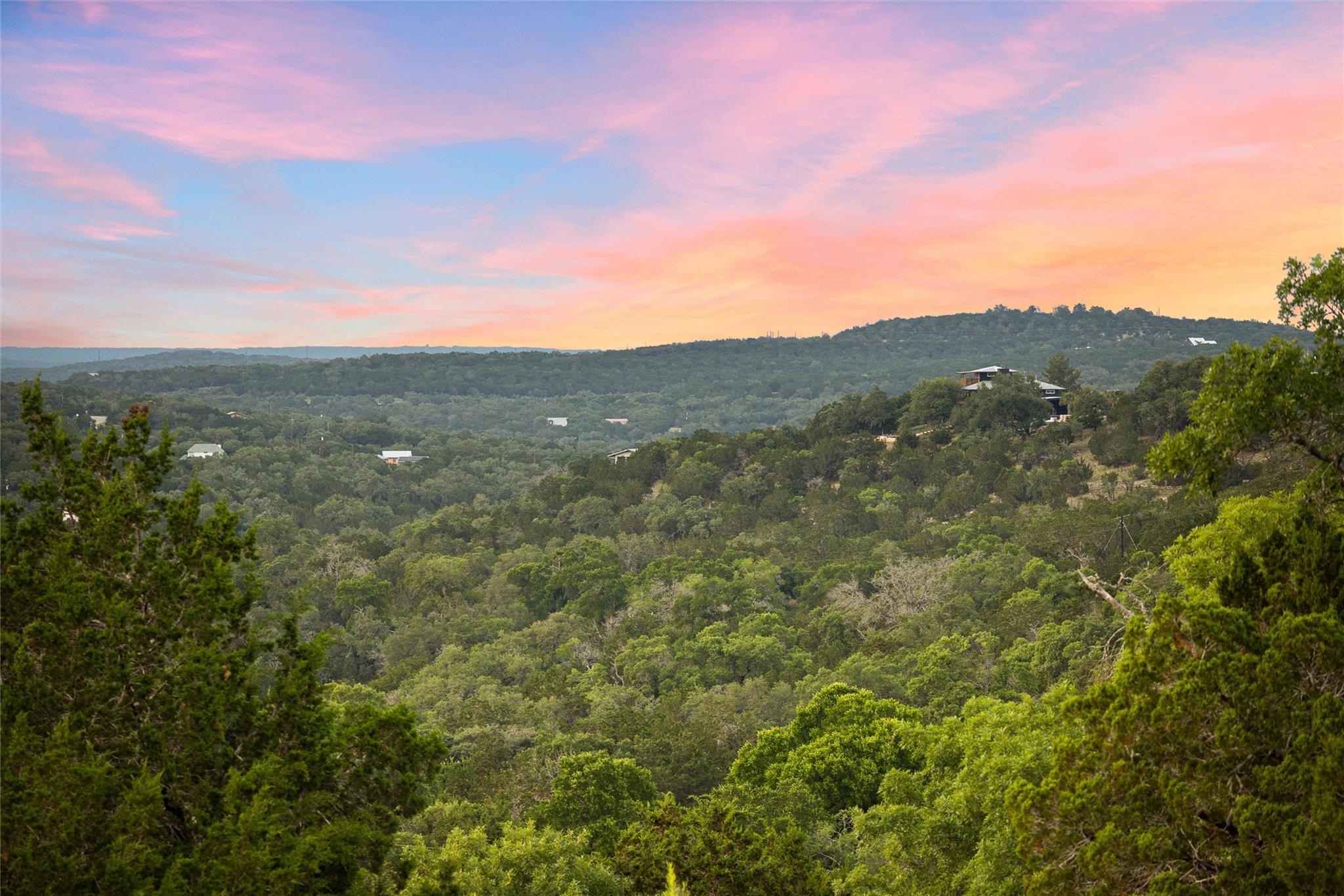 900 Lost Valley Rd, Dripping Springs, TX 78620