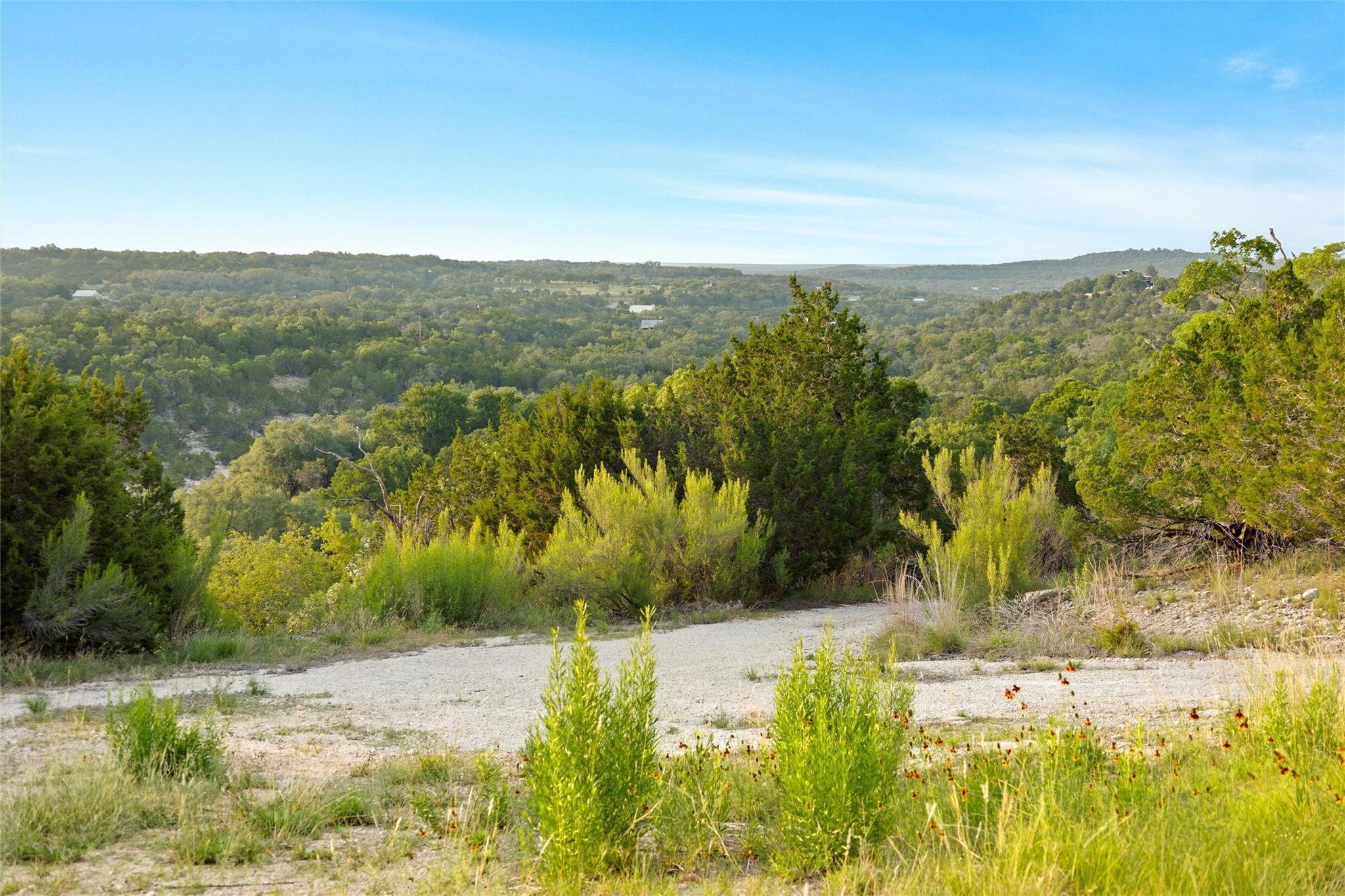 900 Lost Valley Rd, Dripping Springs, TX 78620