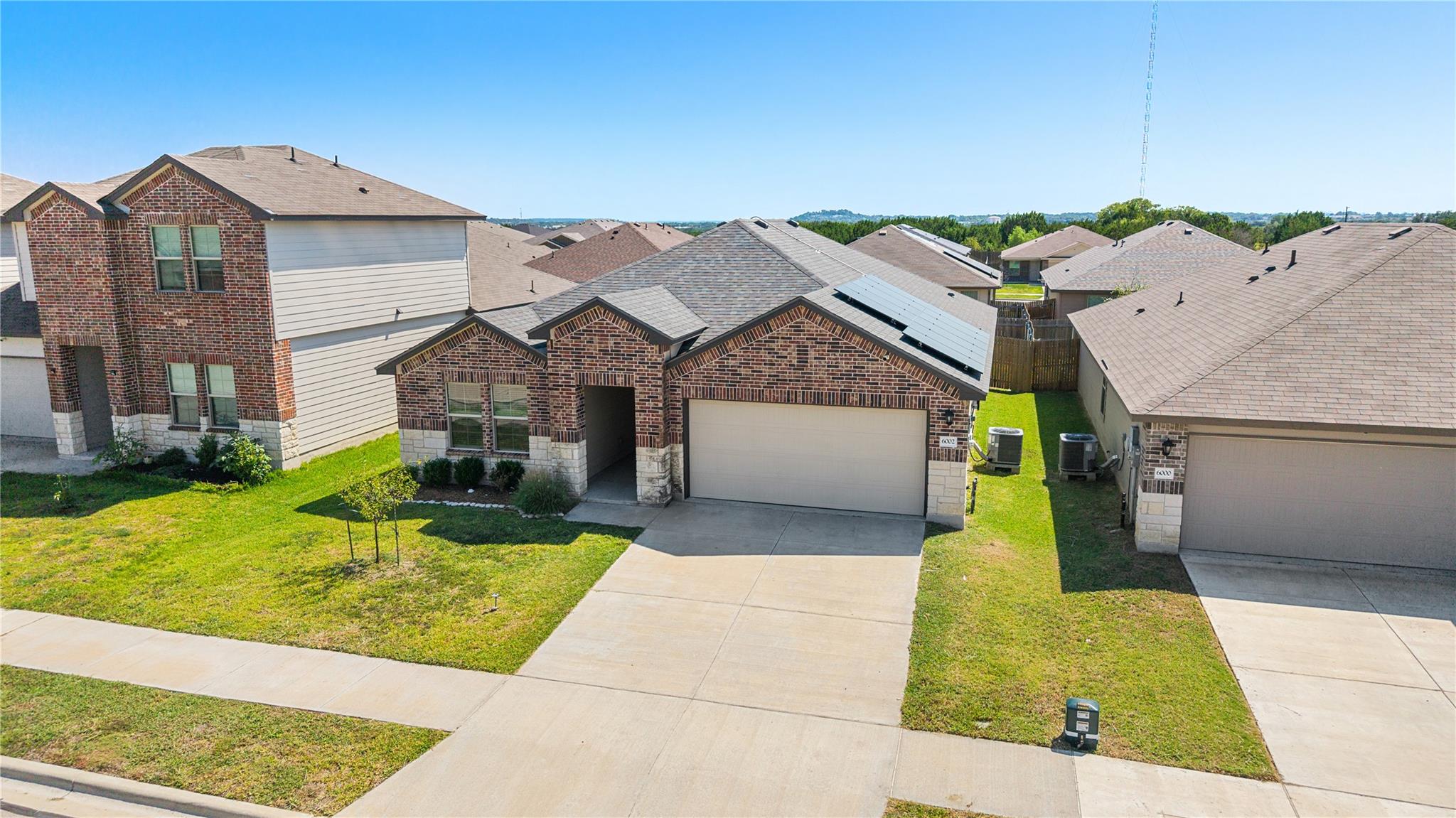 6002 Sally Ride Ln, Killeen, TX 76543
