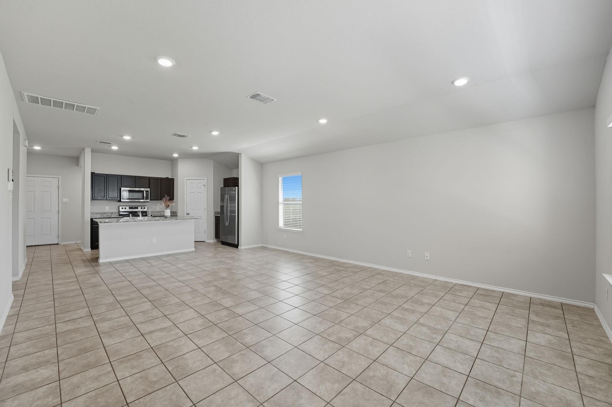 6002 Sally Ride Ln, Killeen, TX 76543