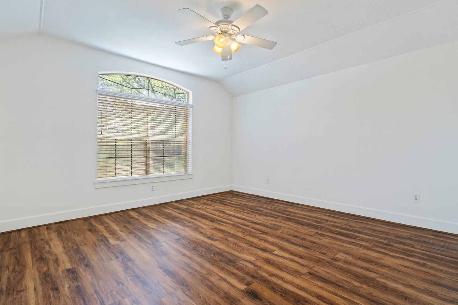 113 Serenada Dr, Georgetown, TX 78628