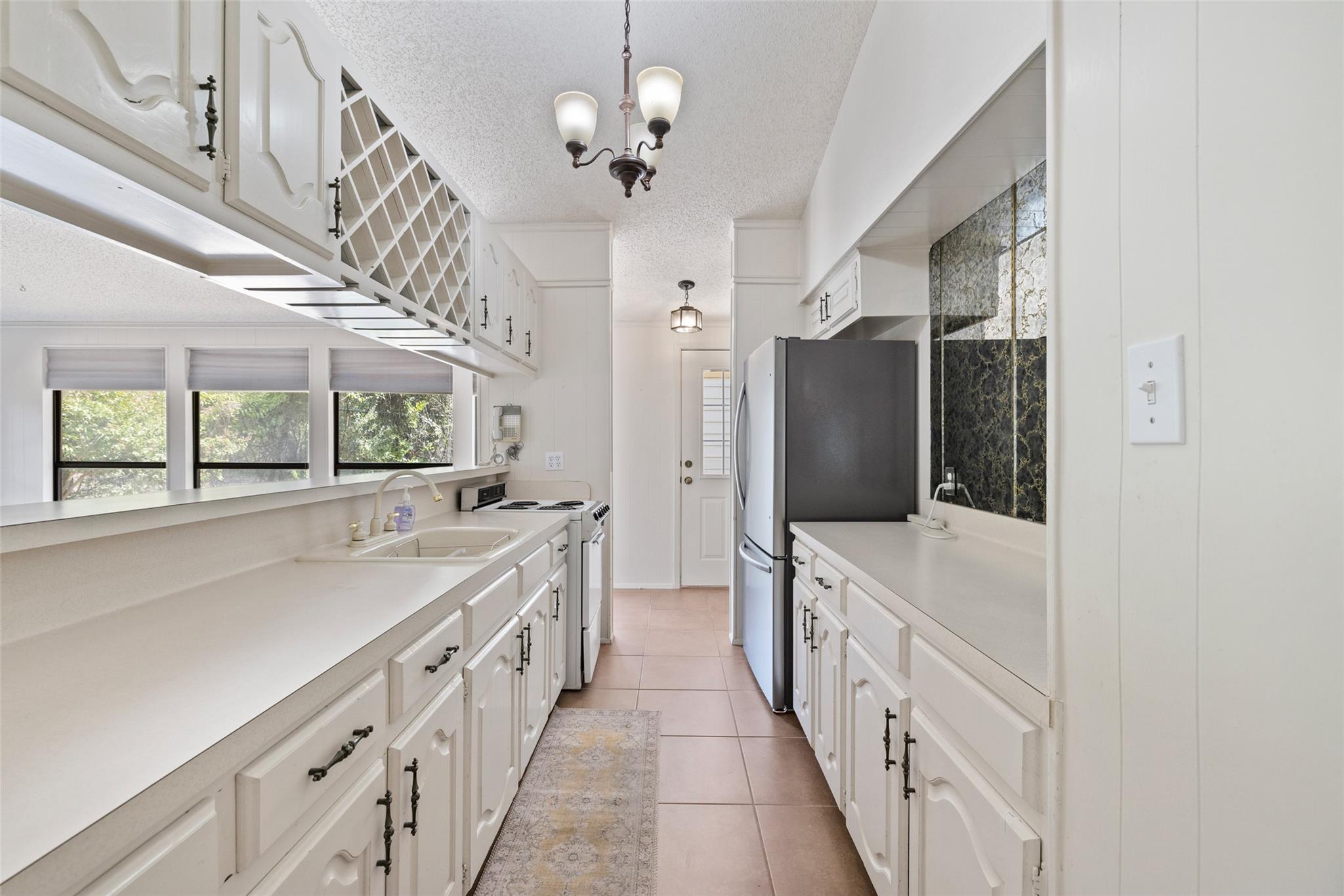 113 Serenada Dr, Georgetown, TX 78628