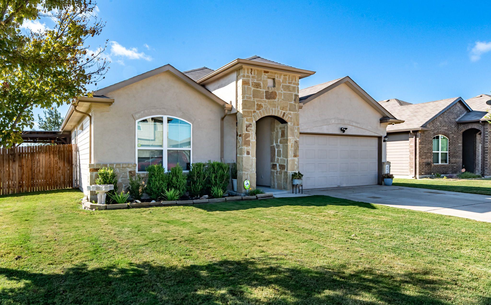 484 Copper Hill Dr, New Braunfels, TX 78130