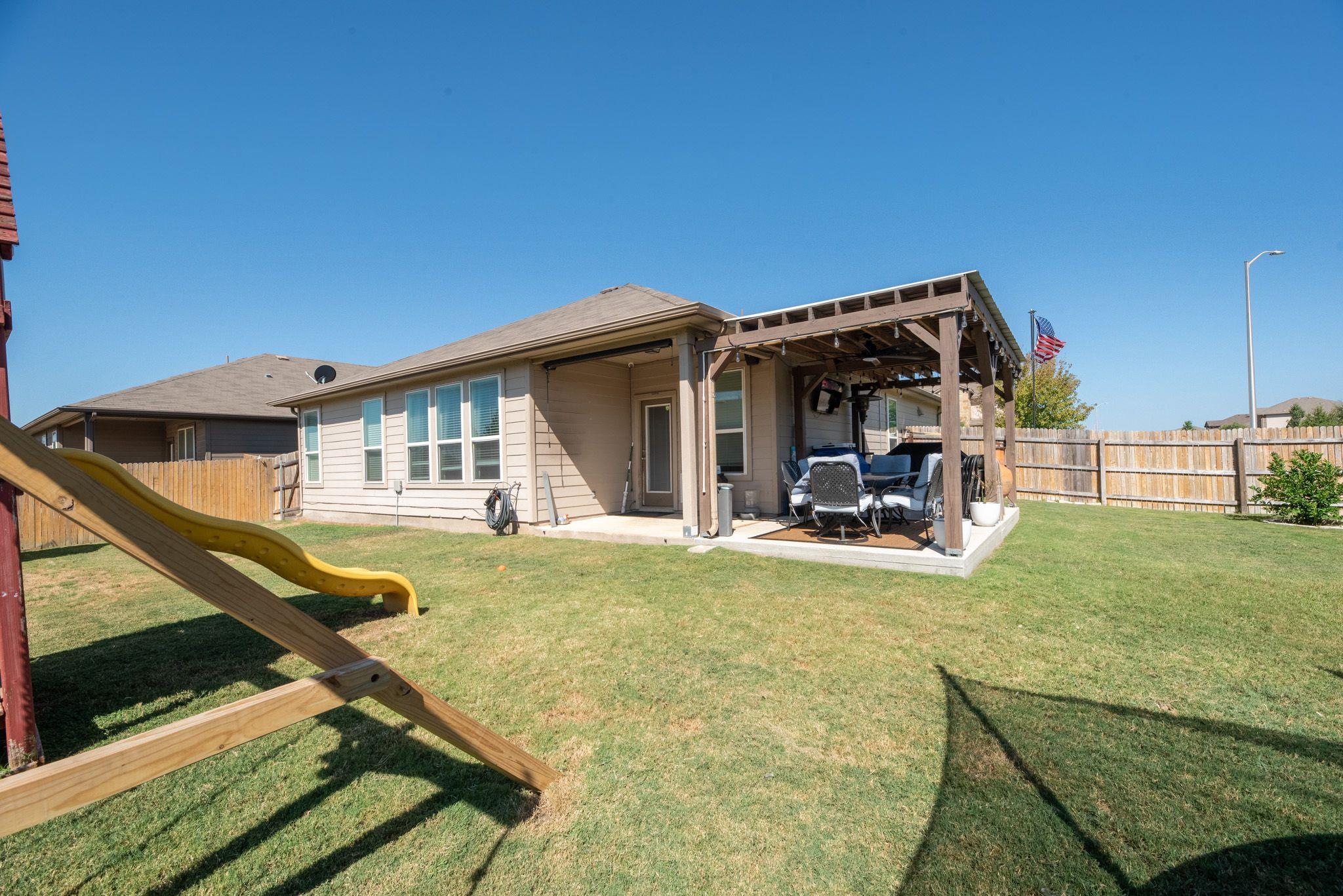 484 Copper Hill Dr, New Braunfels, TX 78130