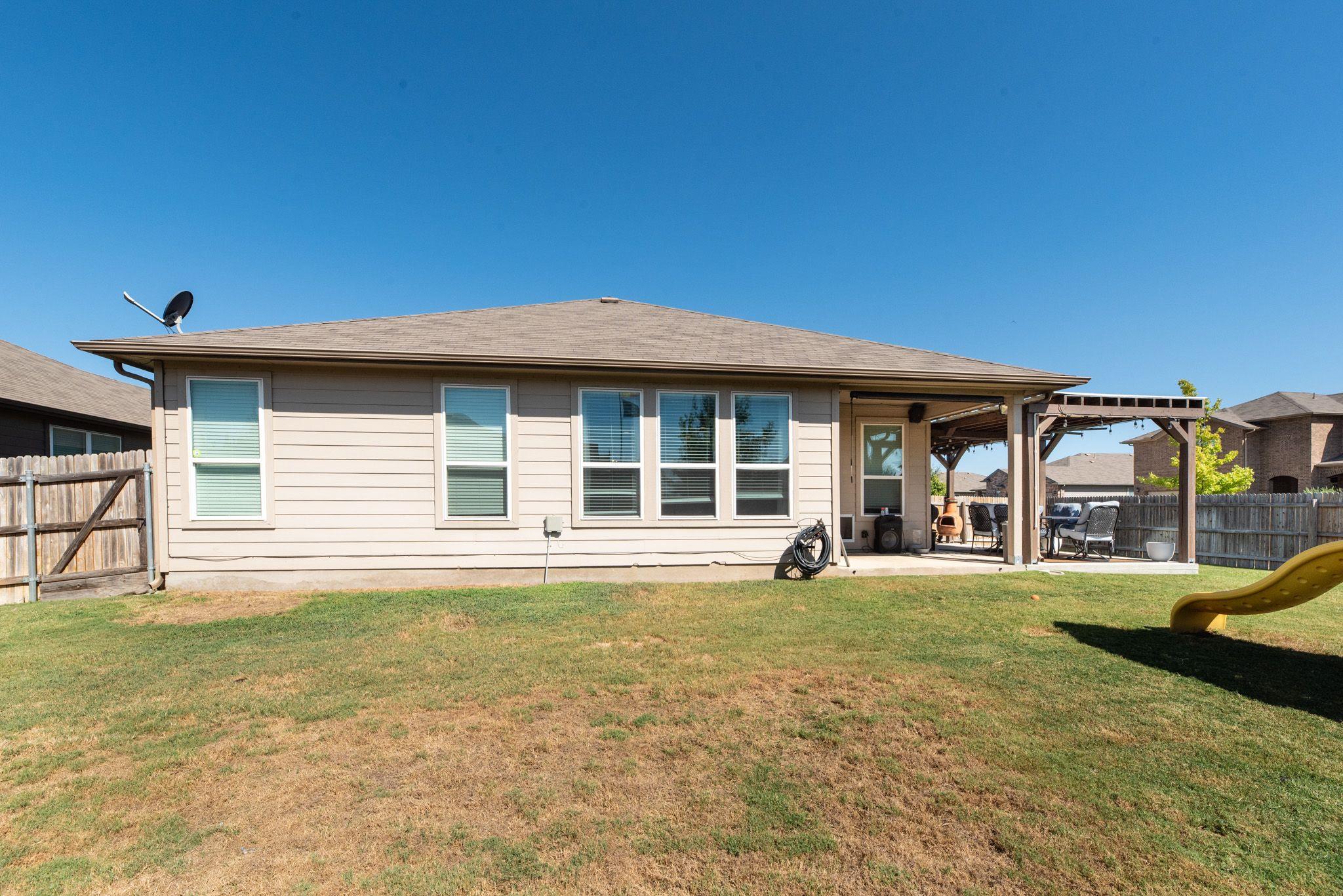 484 Copper Hill Dr, New Braunfels, TX 78130