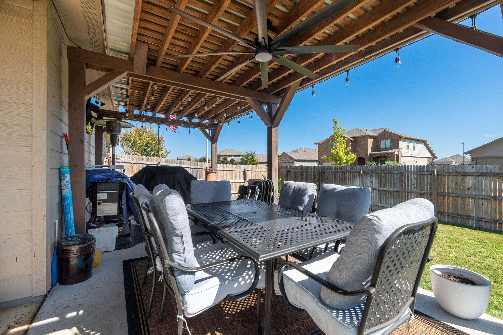 484 Copper Hill Dr, New Braunfels, TX 78130