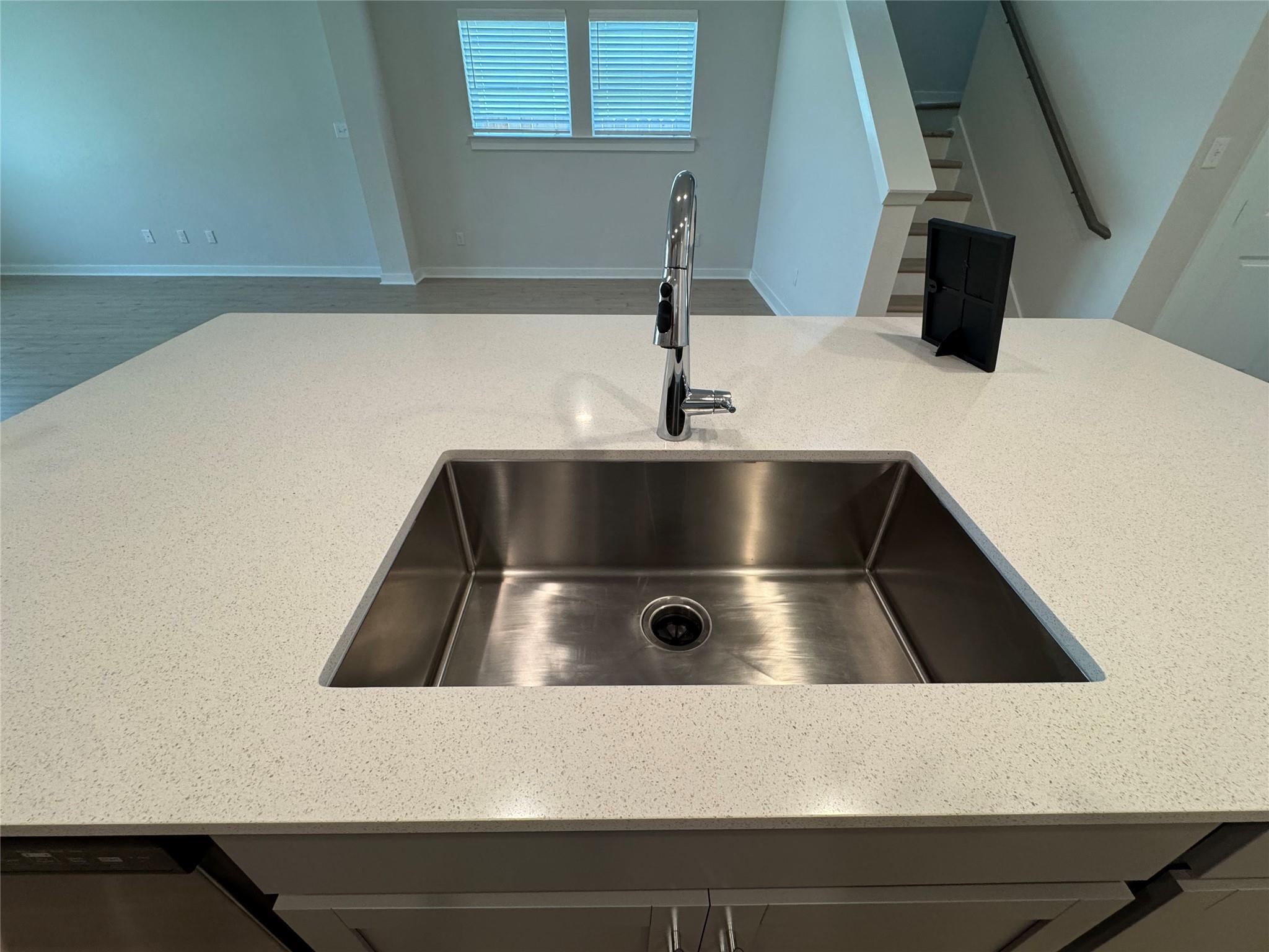 109 Corn Ln, Hutto, TX 78634