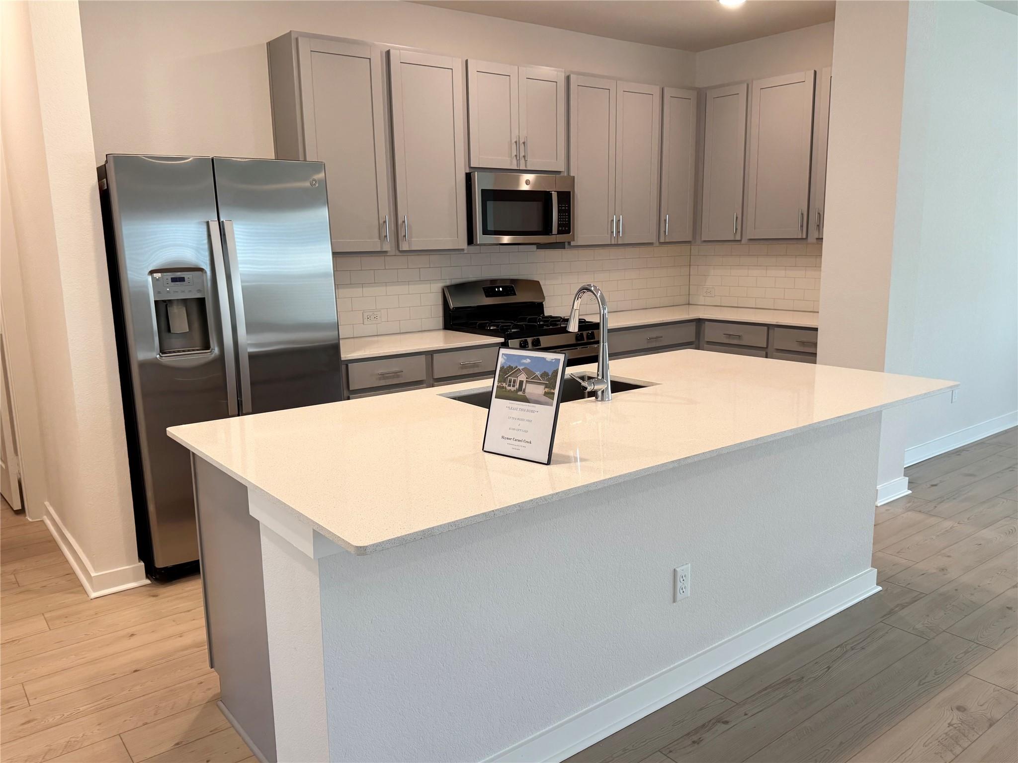 109 Corn Ln, Hutto, TX 78634