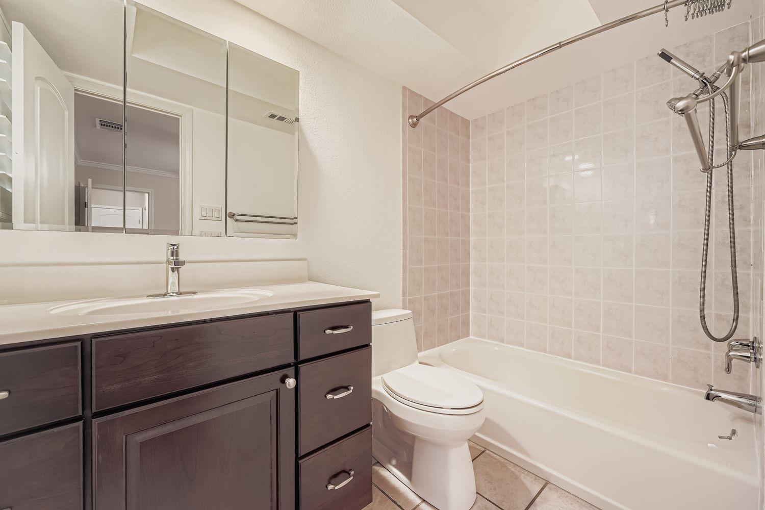 7202 Beckett Rd, Austin, TX 78749