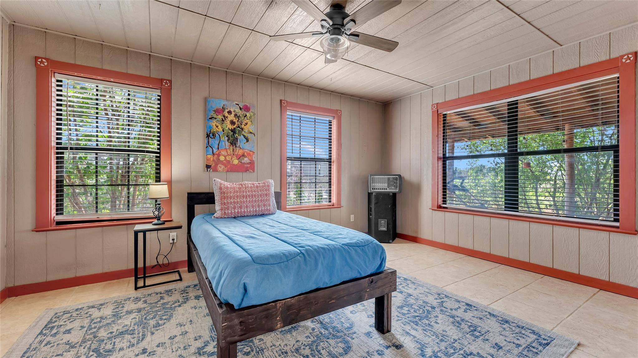 127 Offer Ln, Llano, TX 78643