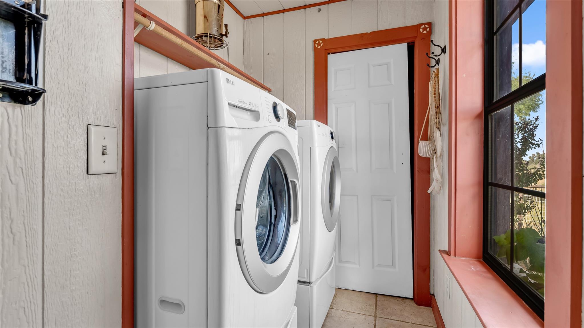 127 Offer Ln, Llano, TX 78643