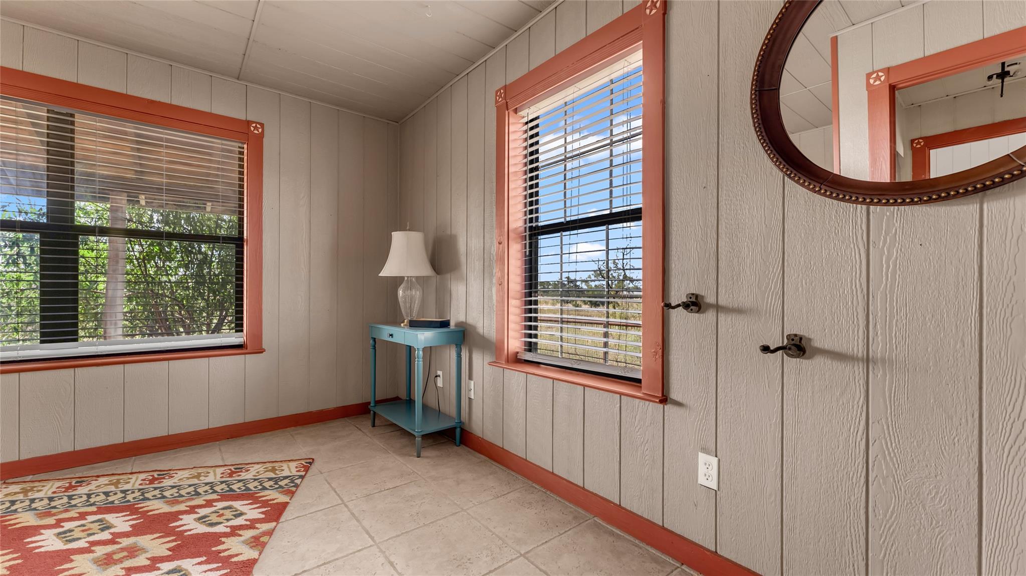 127 Offer Ln, Llano, TX 78643