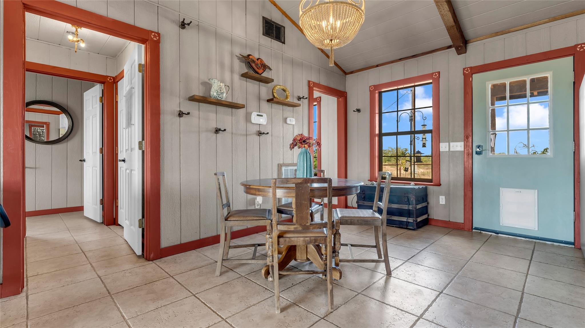 127 Offer Ln, Llano, TX 78643