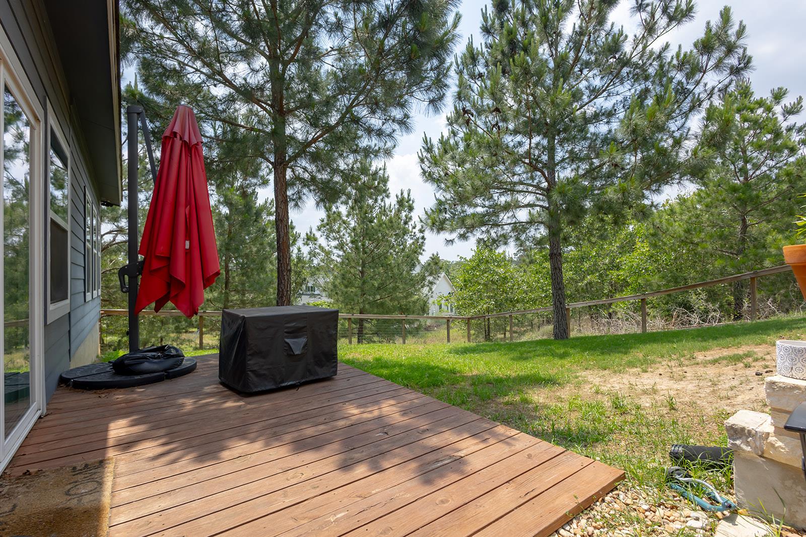 104 Kahalulu Dr, Bastrop, TX 78602