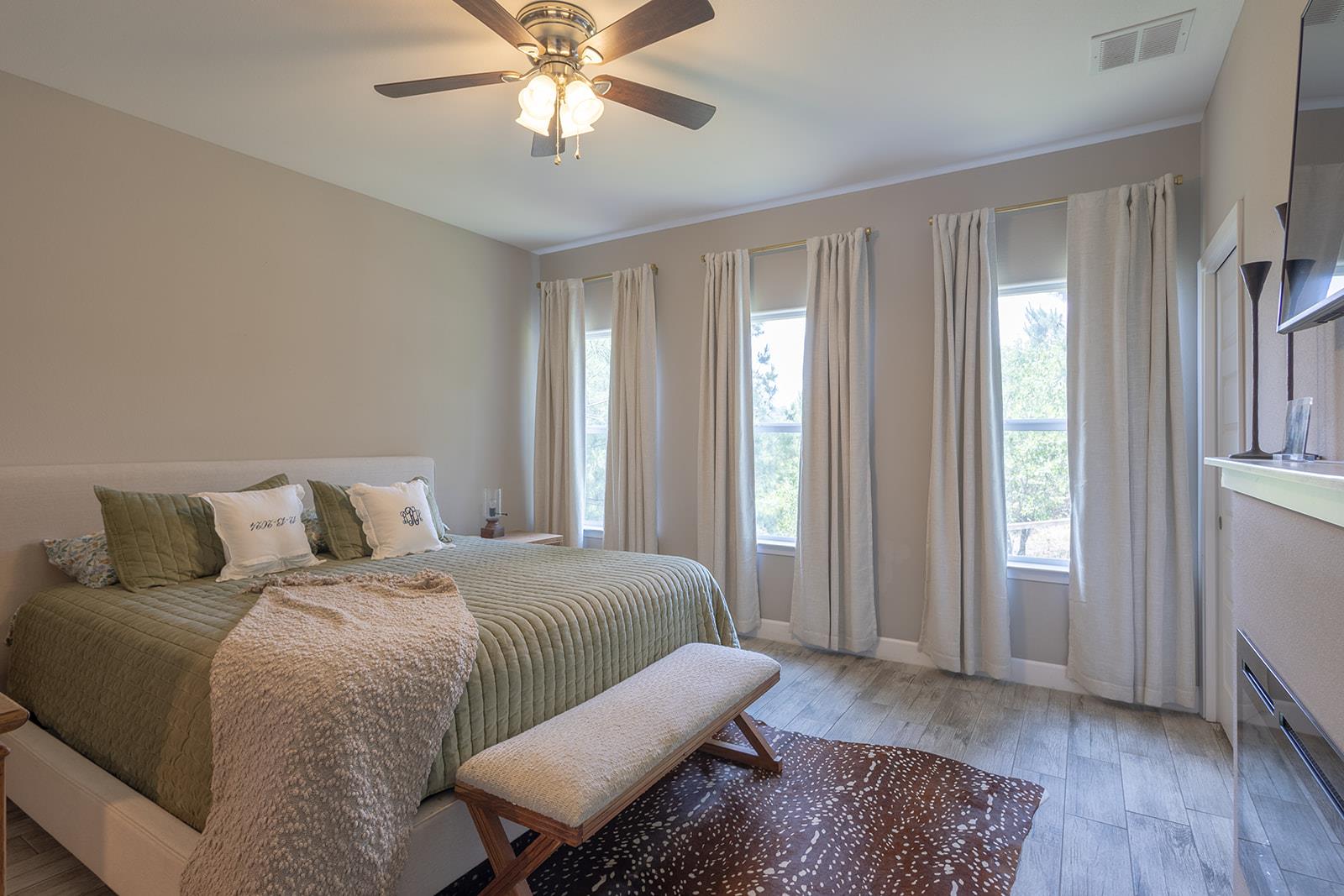 104 Kahalulu Dr, Bastrop, TX 78602