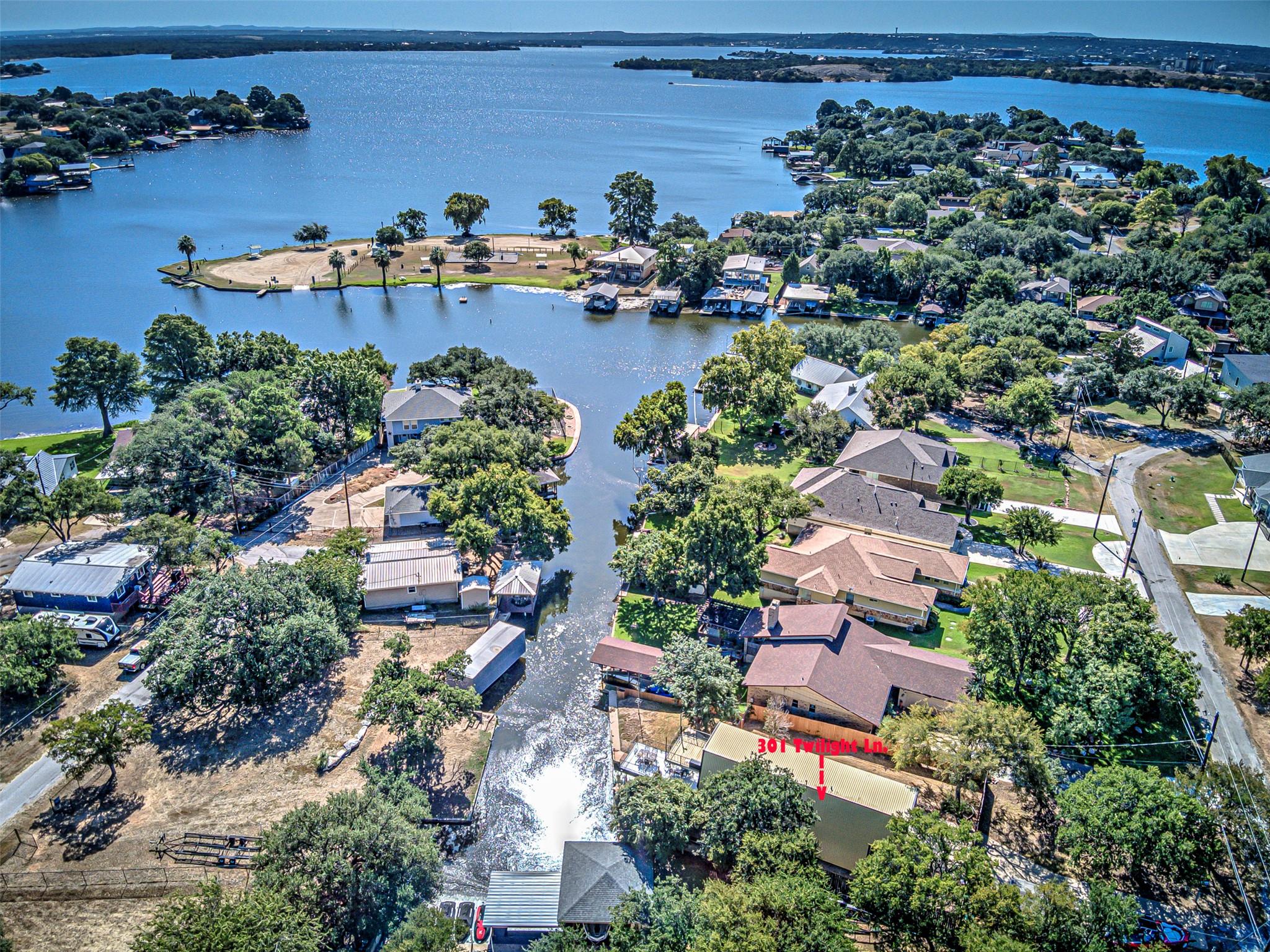 301 Twilight Ln, Granite Shoals, TX 78654