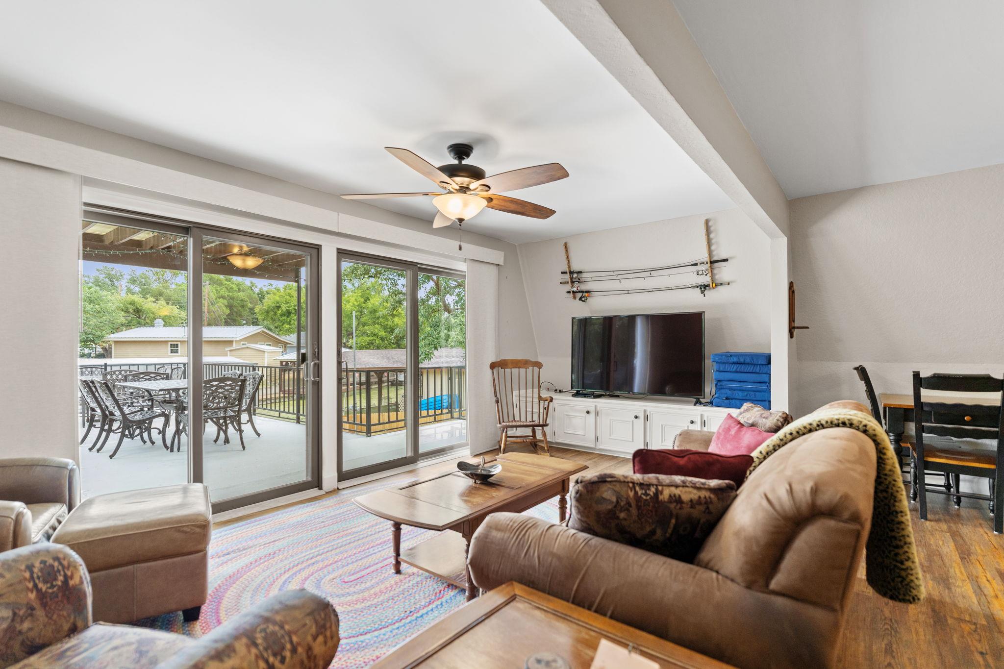 301 Twilight Ln, Granite Shoals, TX 78654