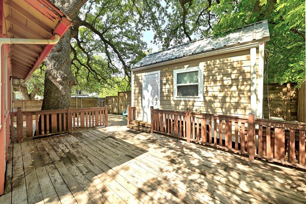 900 W Lynn St, Austin, TX 78703