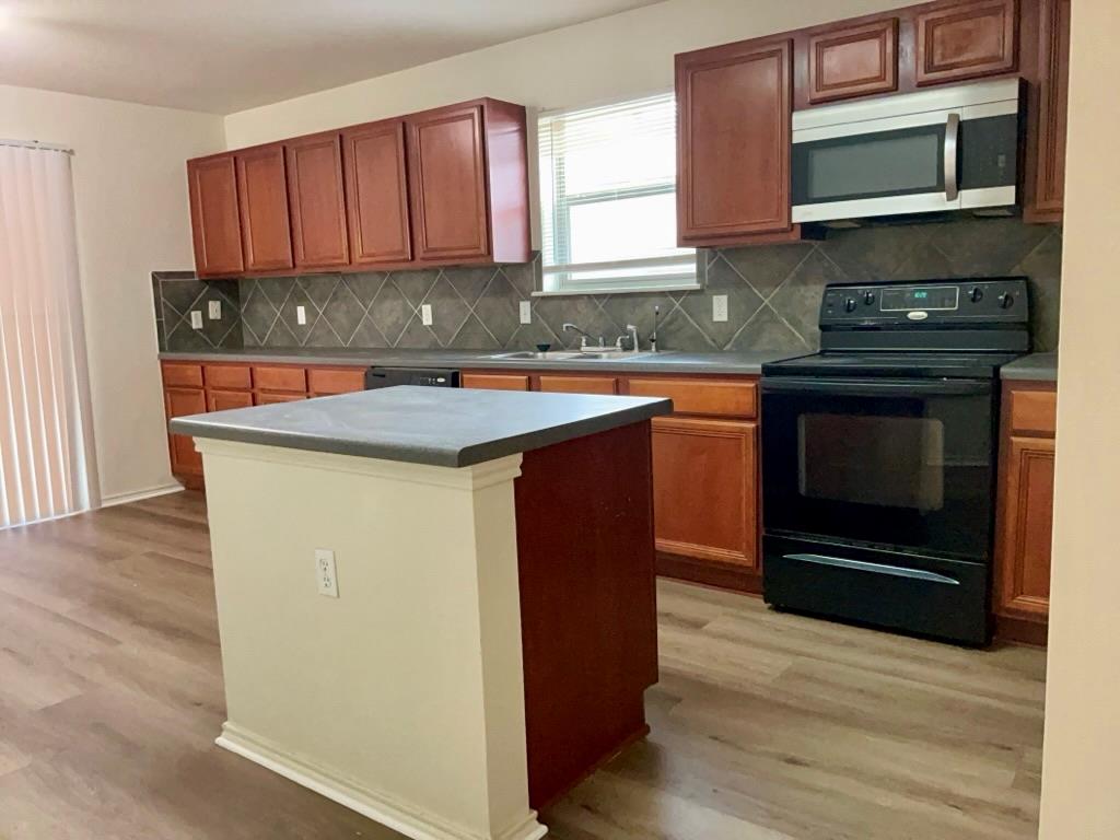 3502 Sandy Brook Dr, Round Rock, TX 78665