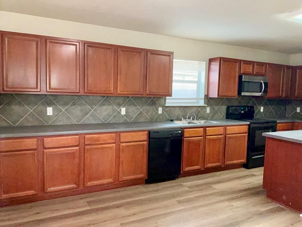 3502 Sandy Brook Dr, Round Rock, TX 78665