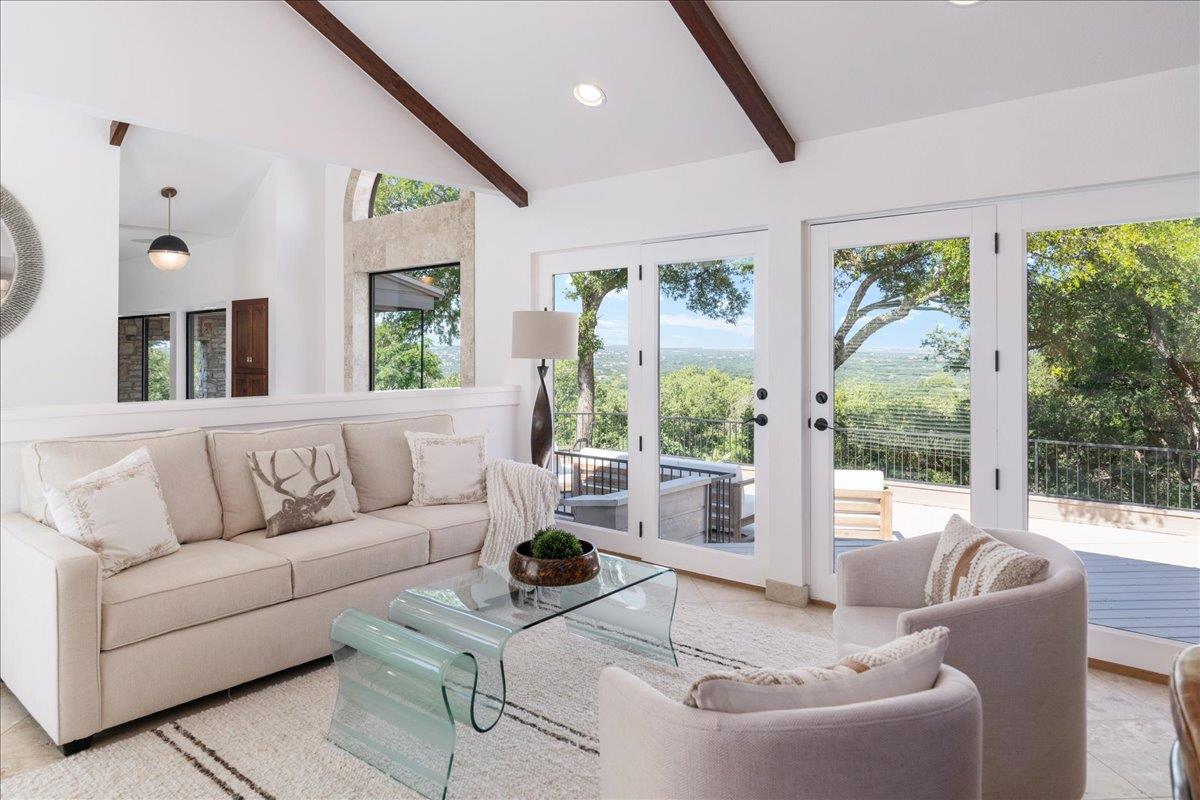 1306 Quaker Ridge Dr, Austin, TX 78746