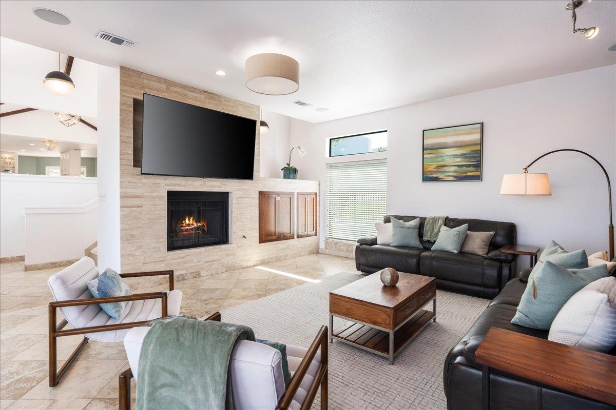 1306 Quaker Ridge Dr, Austin, TX 78746