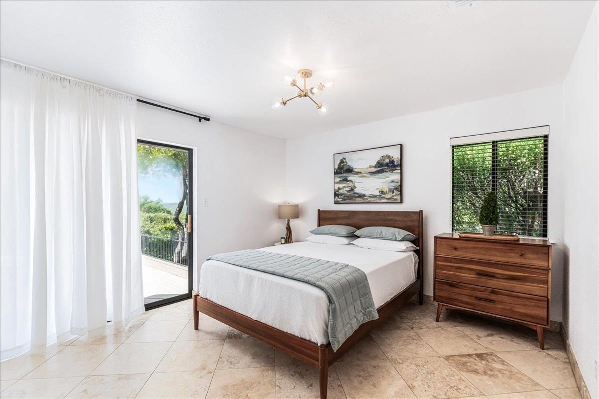 1306 Quaker Ridge Dr, Austin, TX 78746