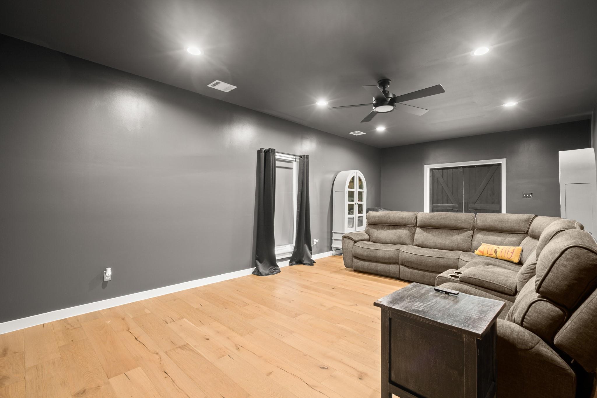 1315 W New Hope Dr, Cedar Park, TX 78613