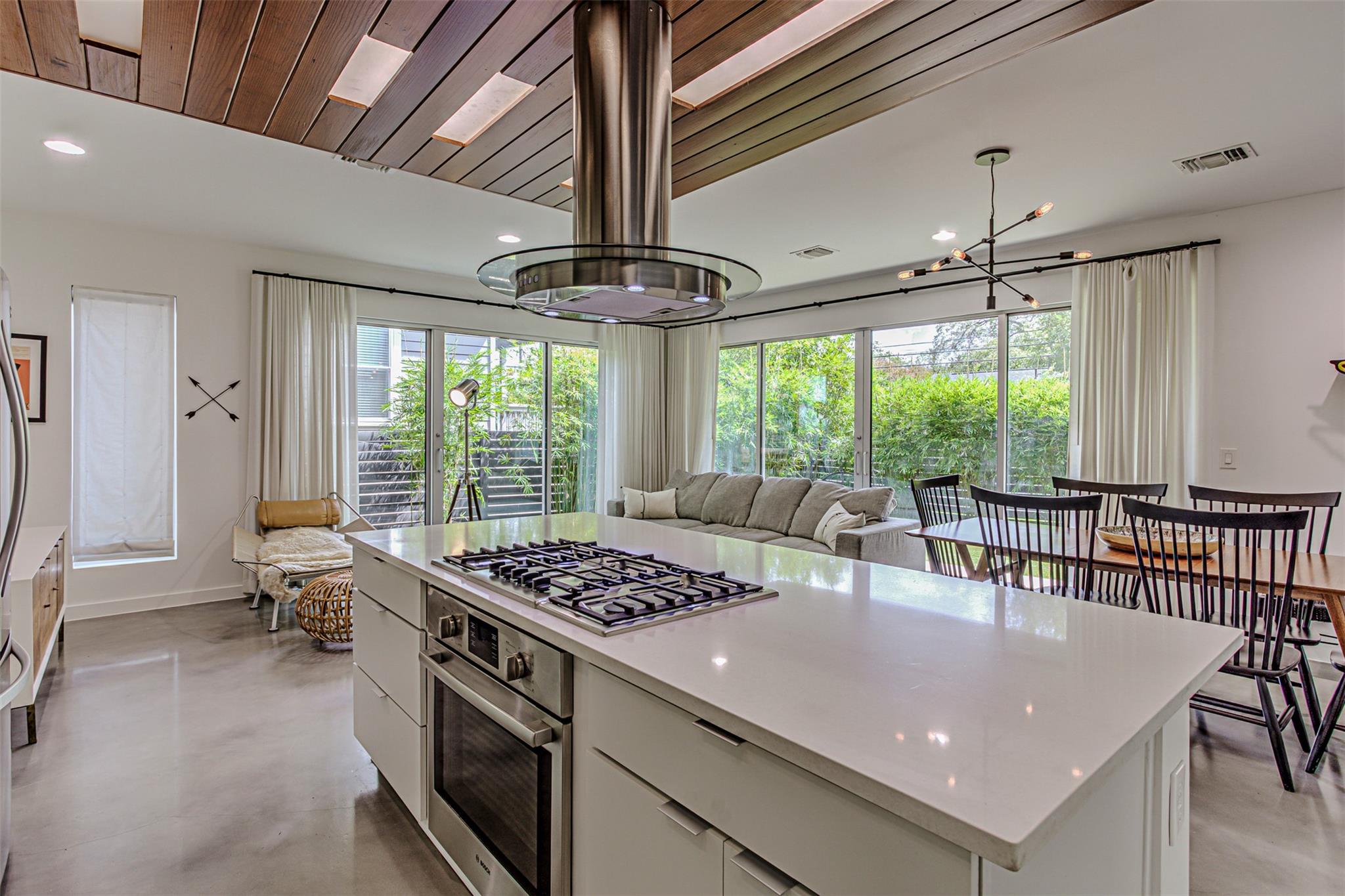 104 W 45 St, Austin, TX 78751