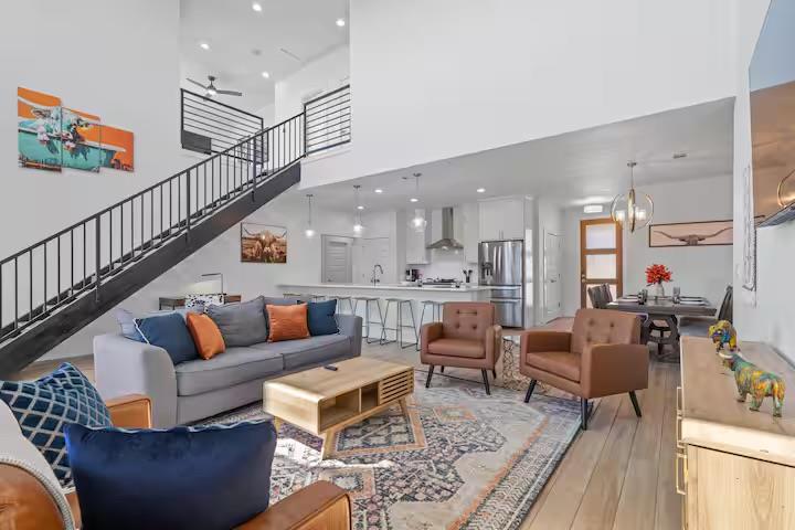 18401 Valley Hill Ln, Point Venture, TX 78645