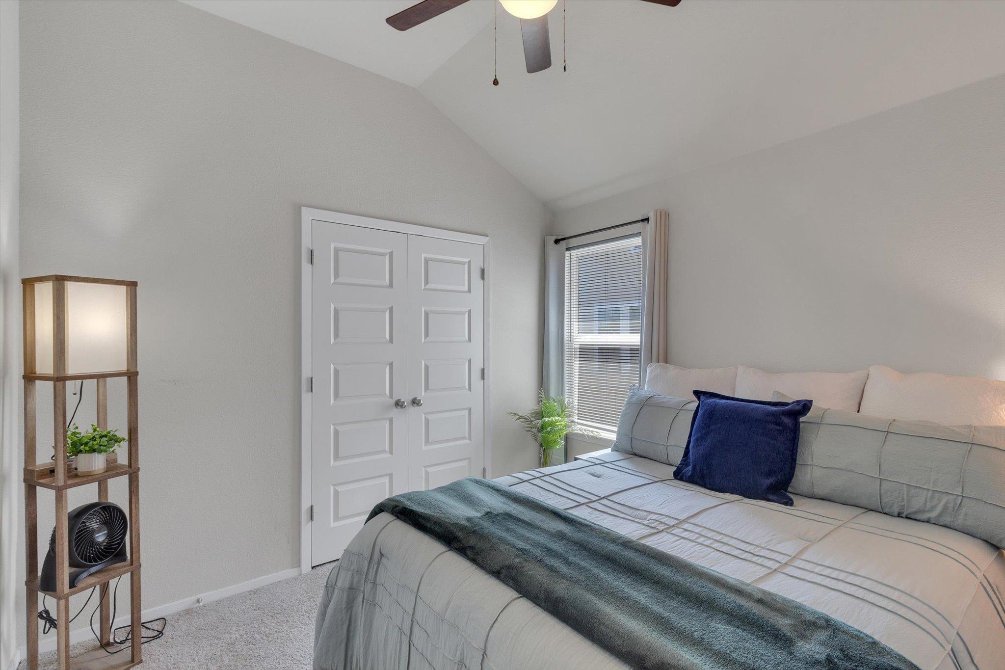 425 Spiny Lizard Ln, San Marcos, TX 78666