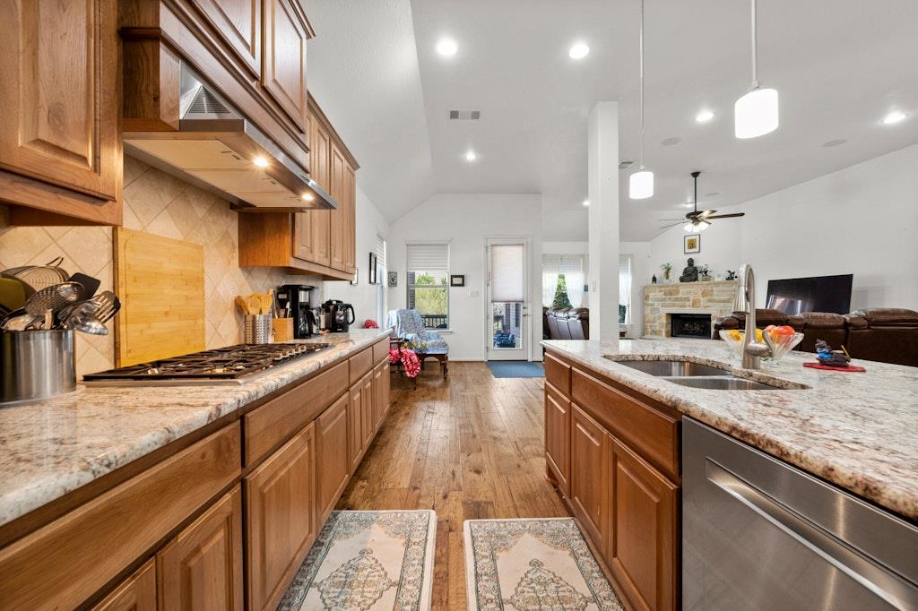 22324 Cape Travis Bnd, Lago Vista, TX 78645