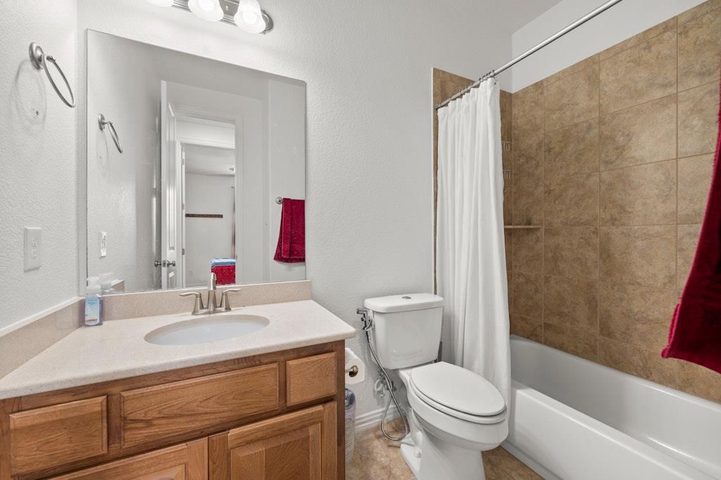 22324 Cape Travis Bnd, Lago Vista, TX 78645