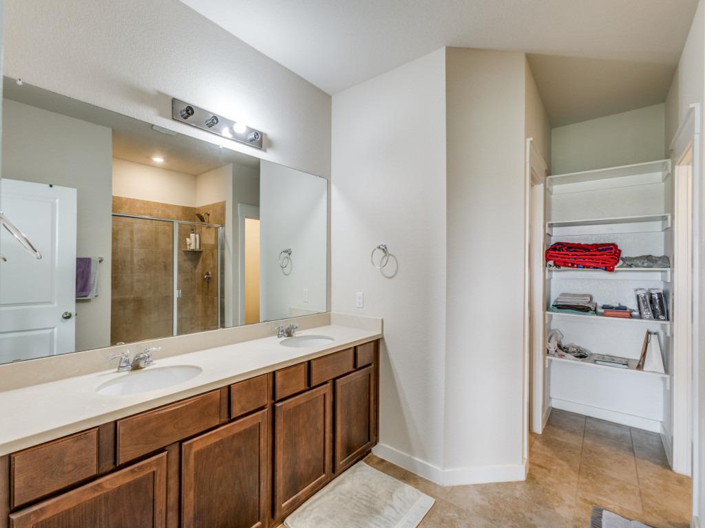 5906 Wolf Pack Dr, Pflugerville, TX 78660