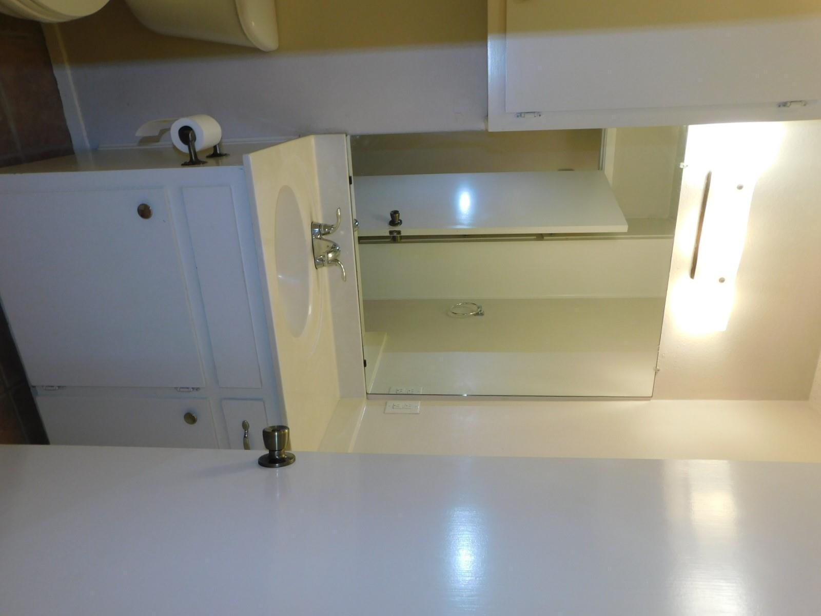 806 Country Aire Dr # A, Round Rock, TX 78664