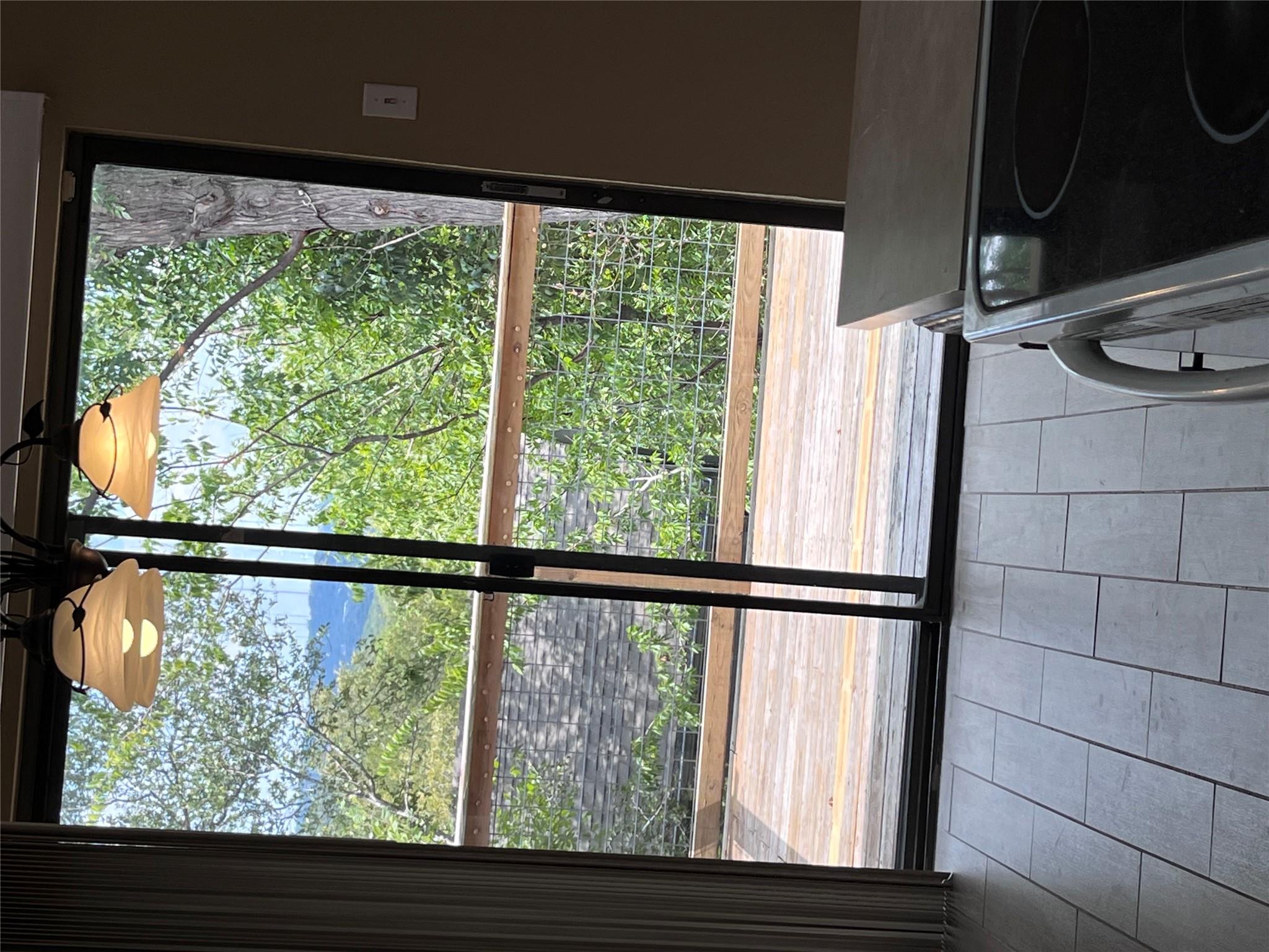 6490 HART Ln, Austin, TX 78731