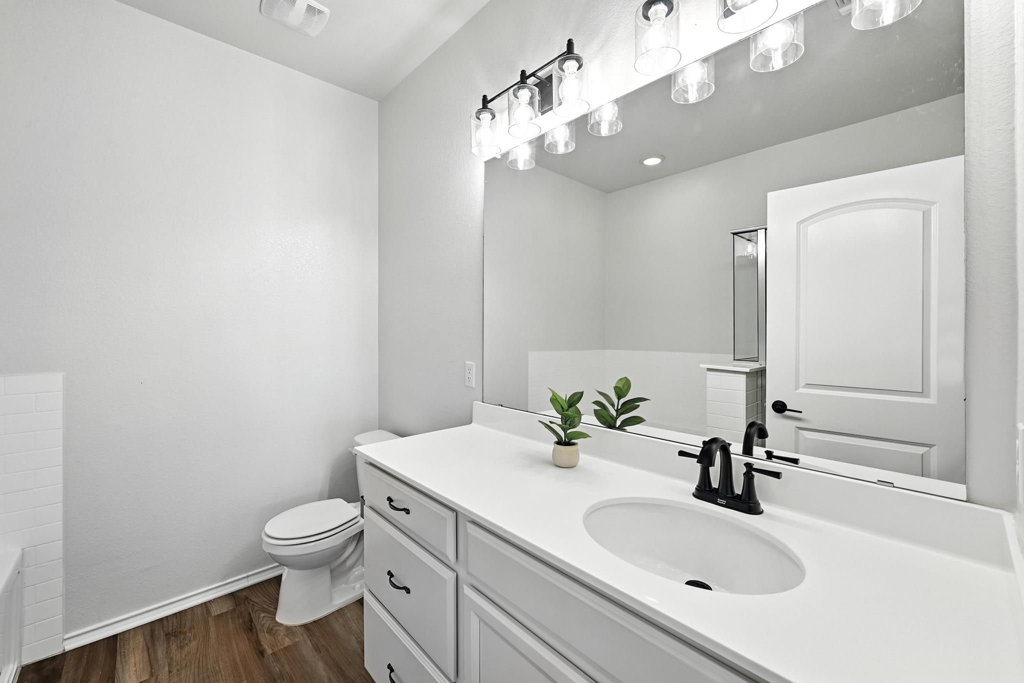 126 Silktassel Way, Buda, TX 78610