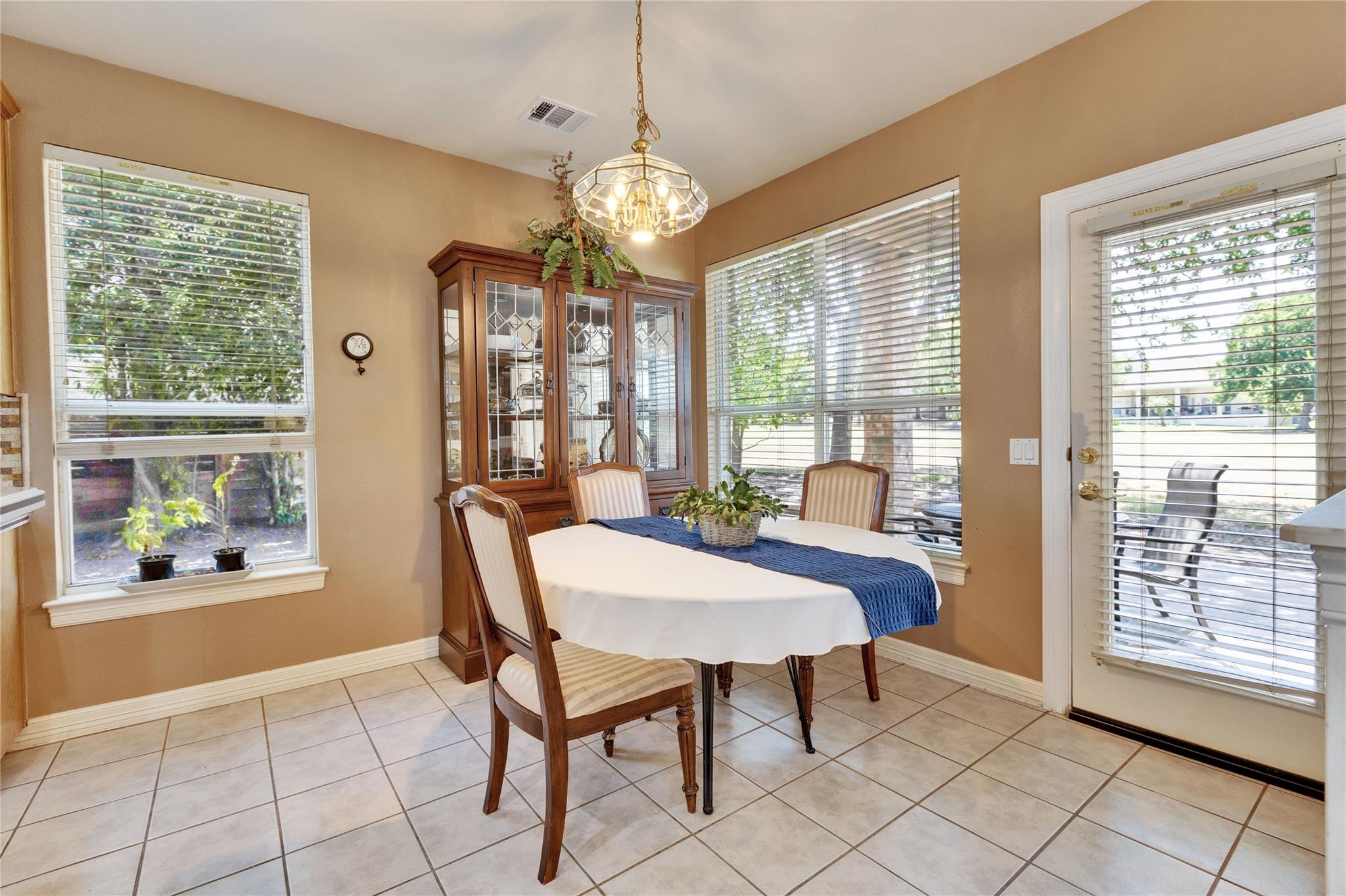 10608 PORTRUSH Ct, Austin, TX 78747