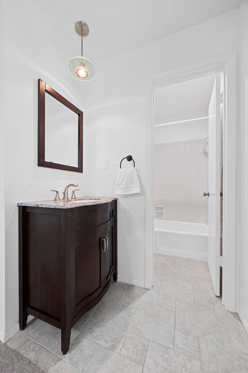 11811 Barrington Way, Austin, TX 78759