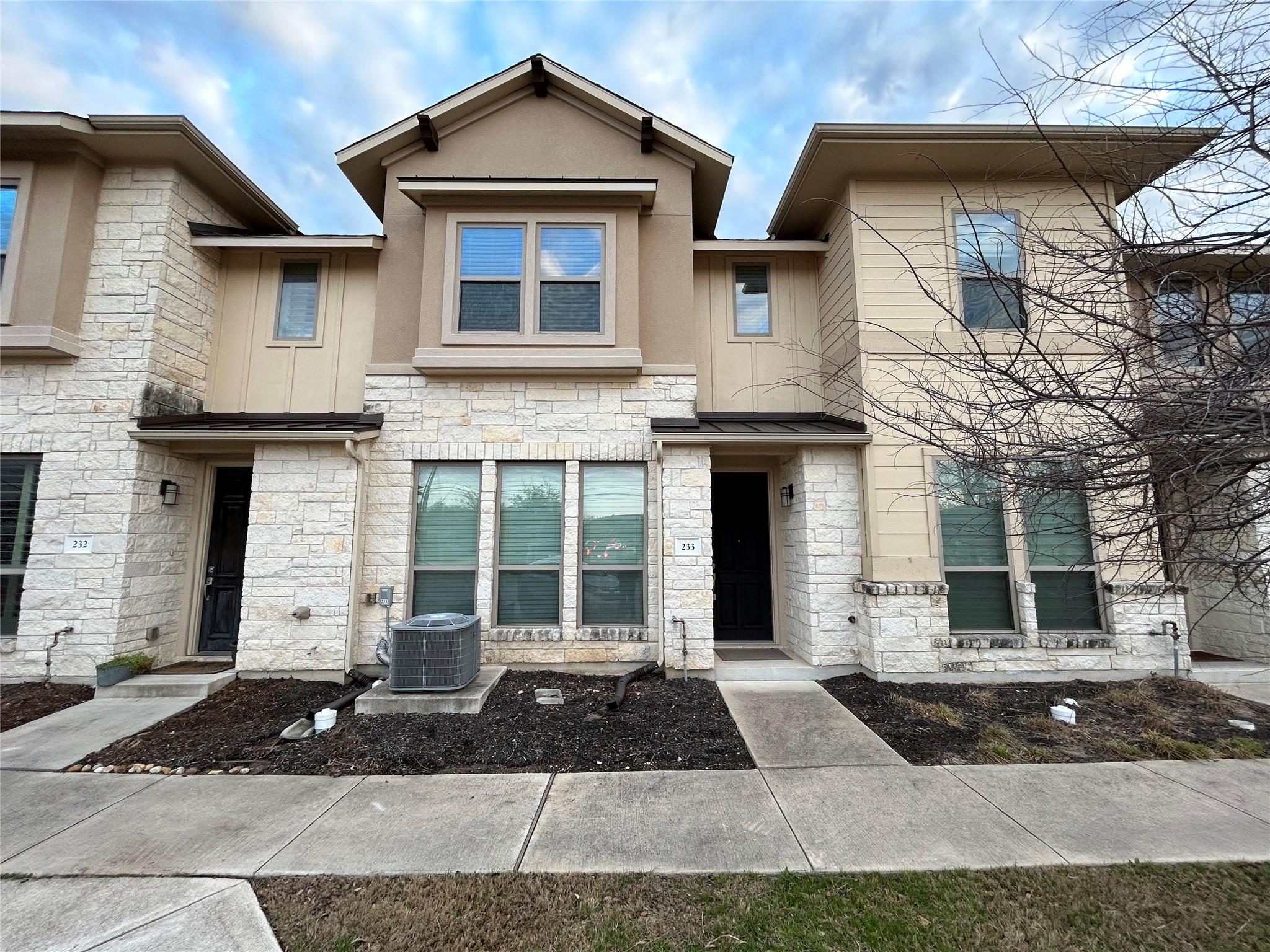 13800 Lyndhurst St # 233, Austin, TX 78717