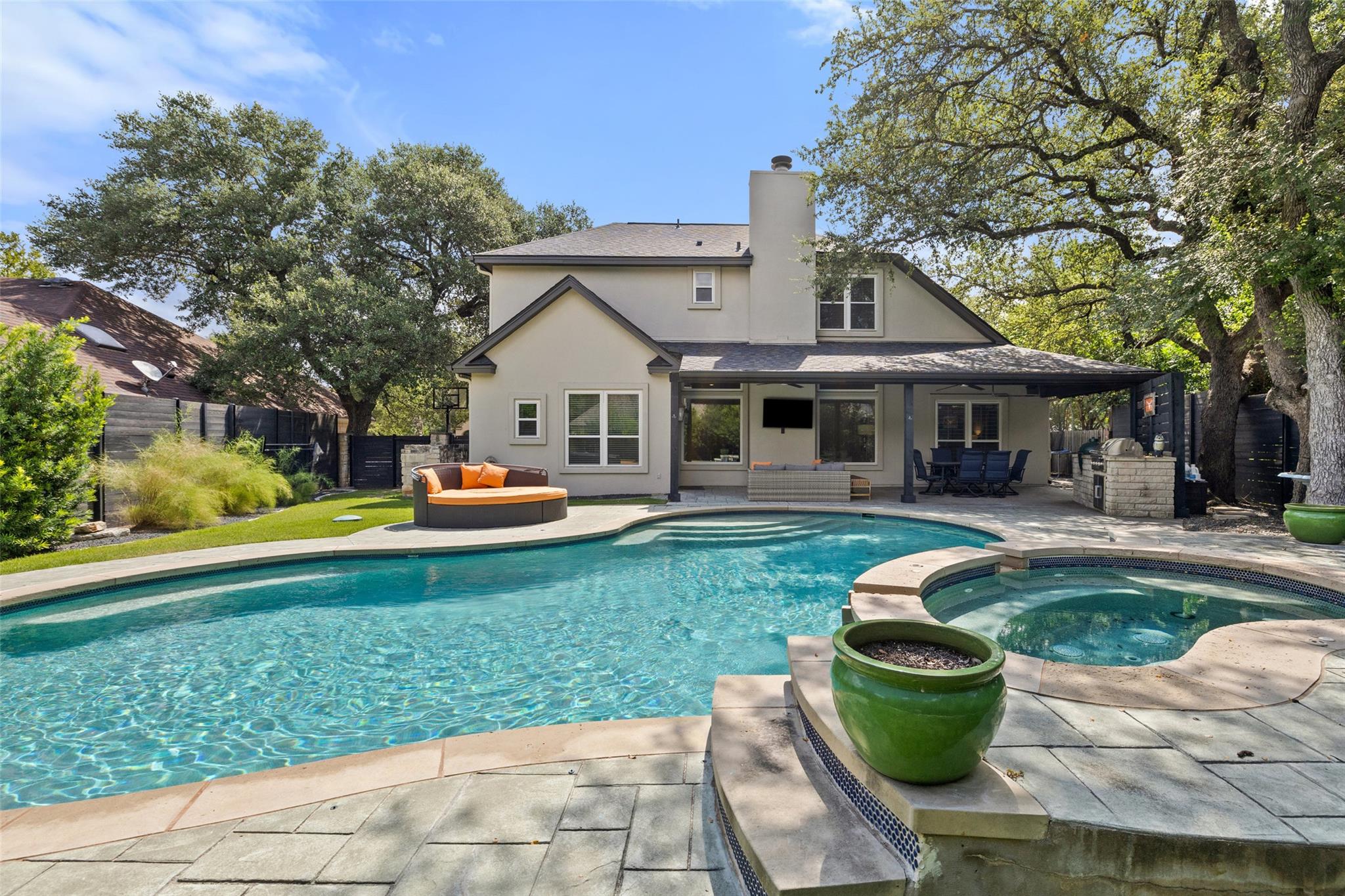 116 Tellus St, Lakeway, TX 78734