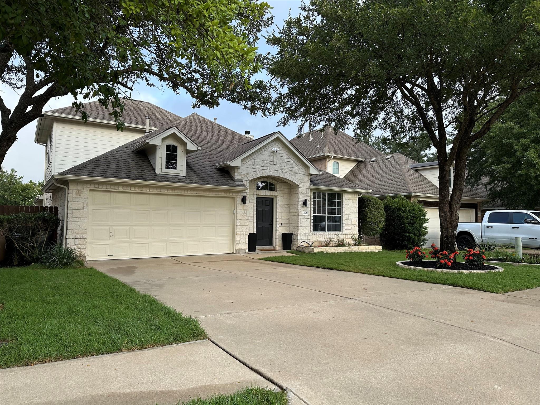 13105 Appaloosa Chase Dr, Austin, TX 78732
