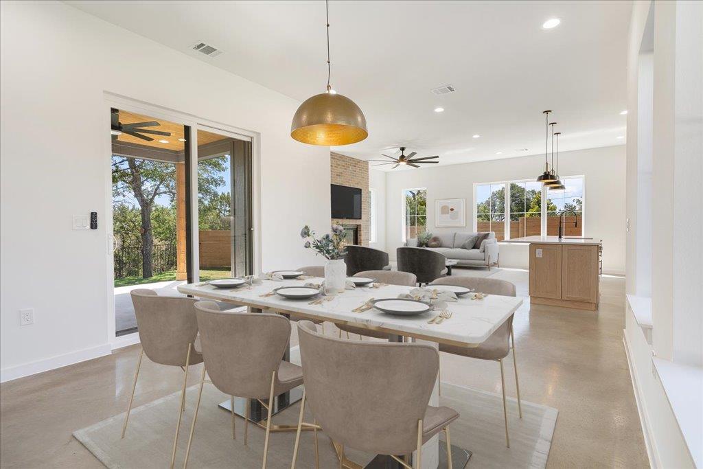 8609 Nina Ln, Jonestown, TX 78645