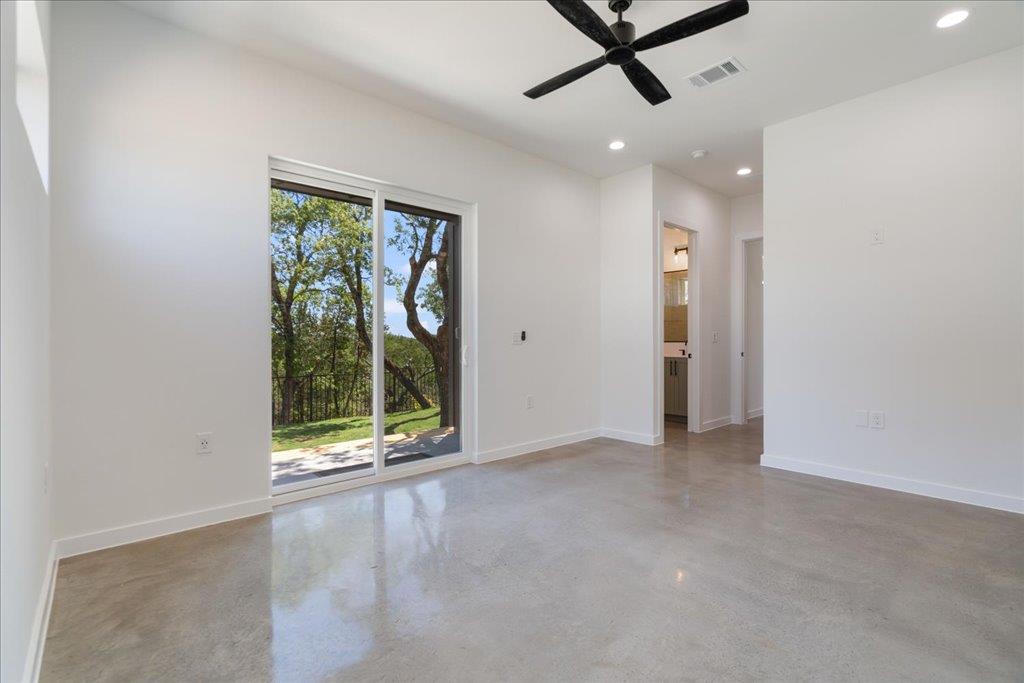 8609 Nina Ln, Jonestown, TX 78645